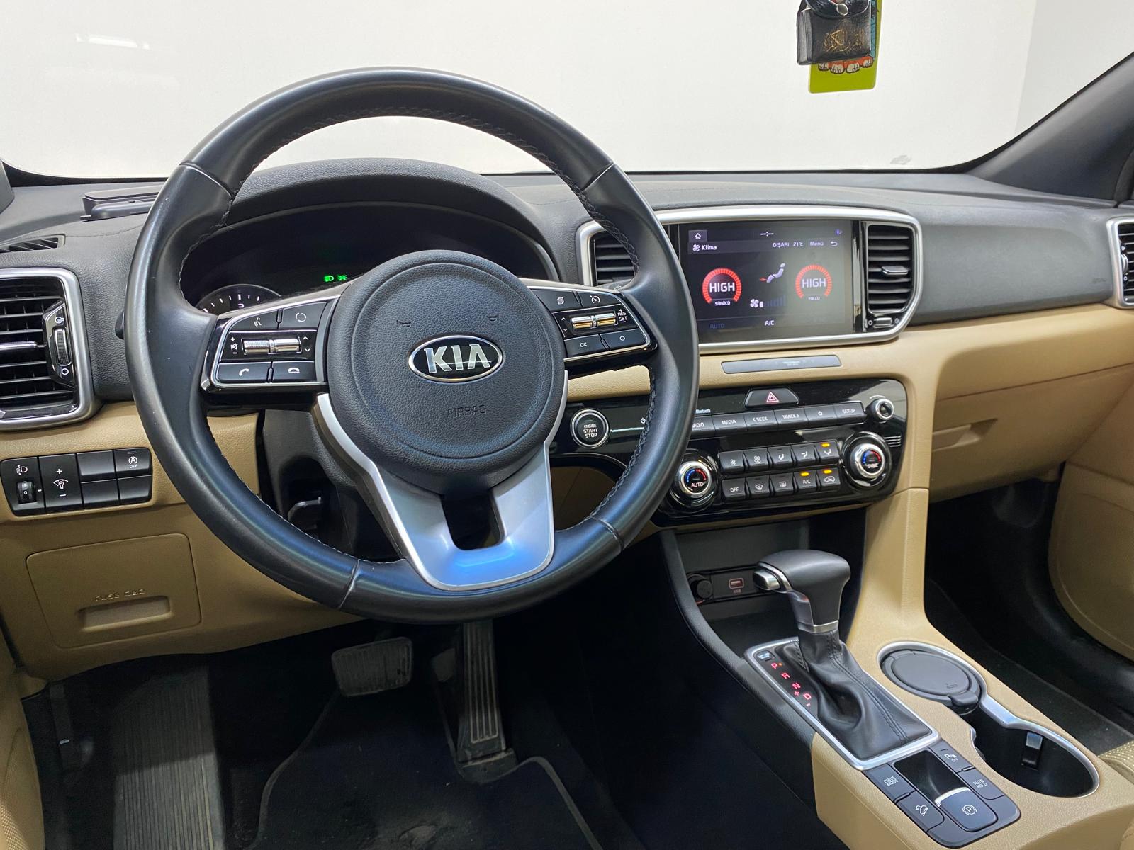 KIA SPORTAGE 24